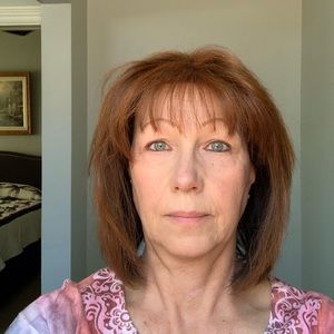 Meet your Posher, Debi